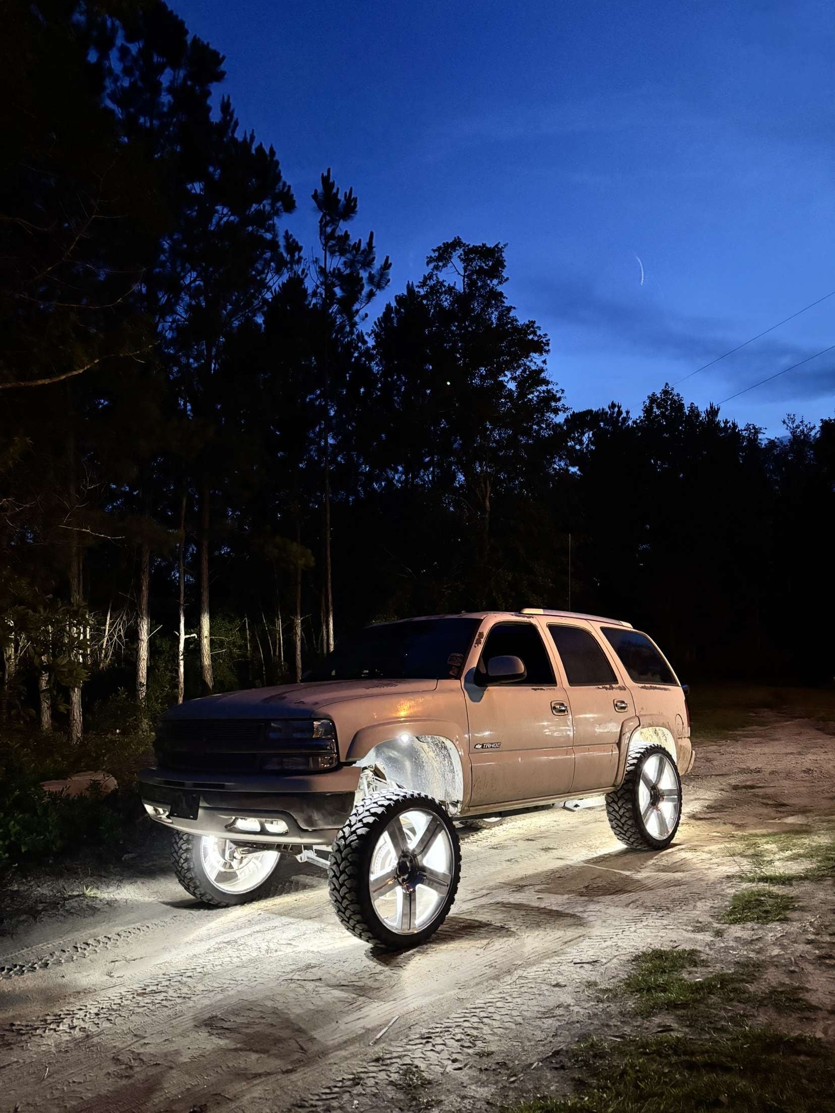 2 Row High Intensity Pure White Wheel Lights