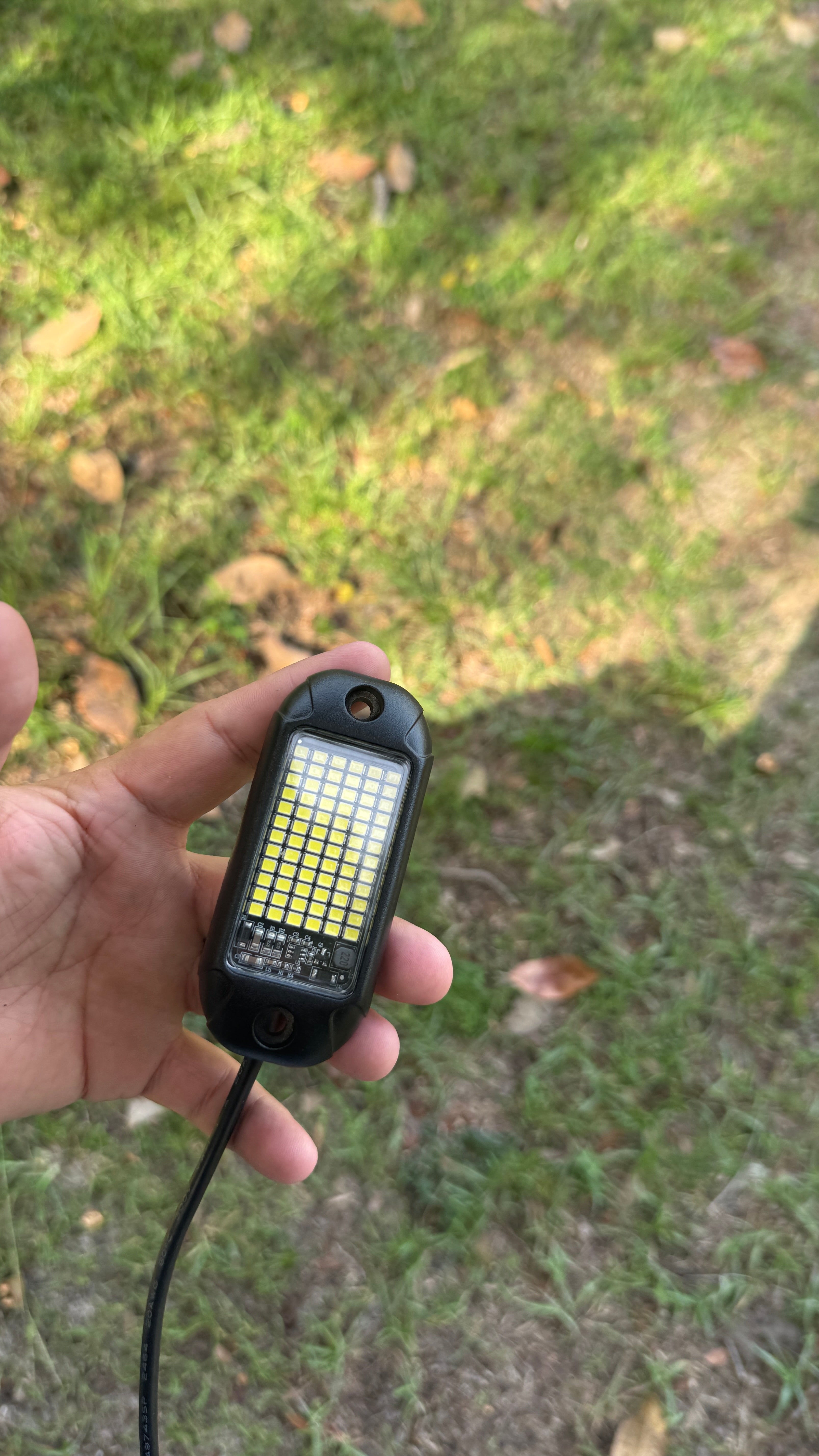 72 Chip pure white rock light