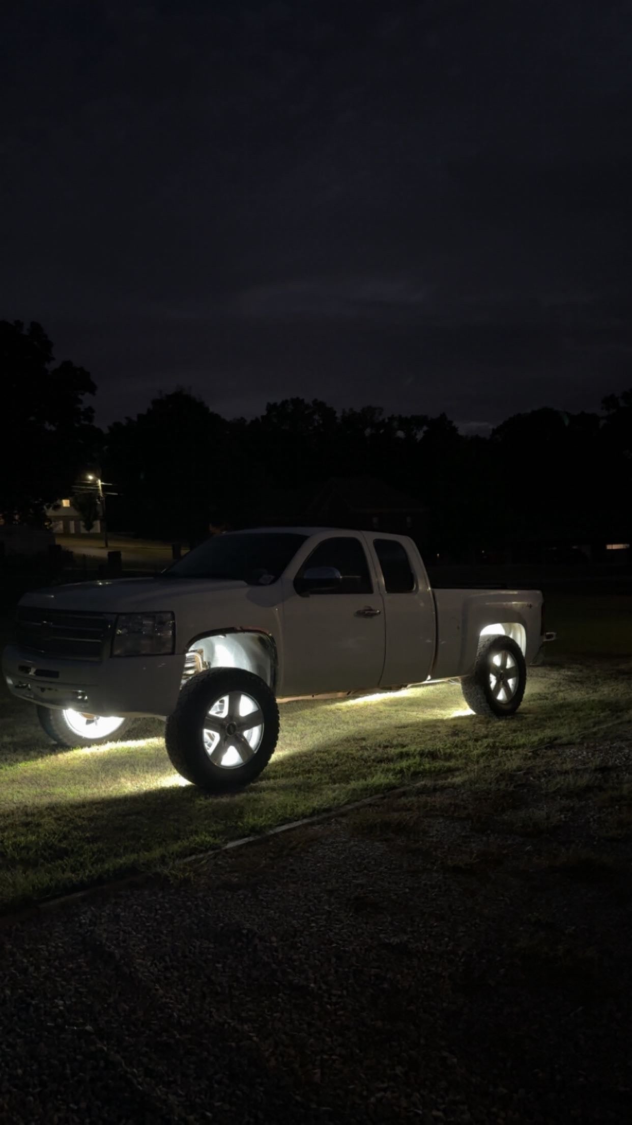 2 Row High Intensity Pure White Wheel Lights